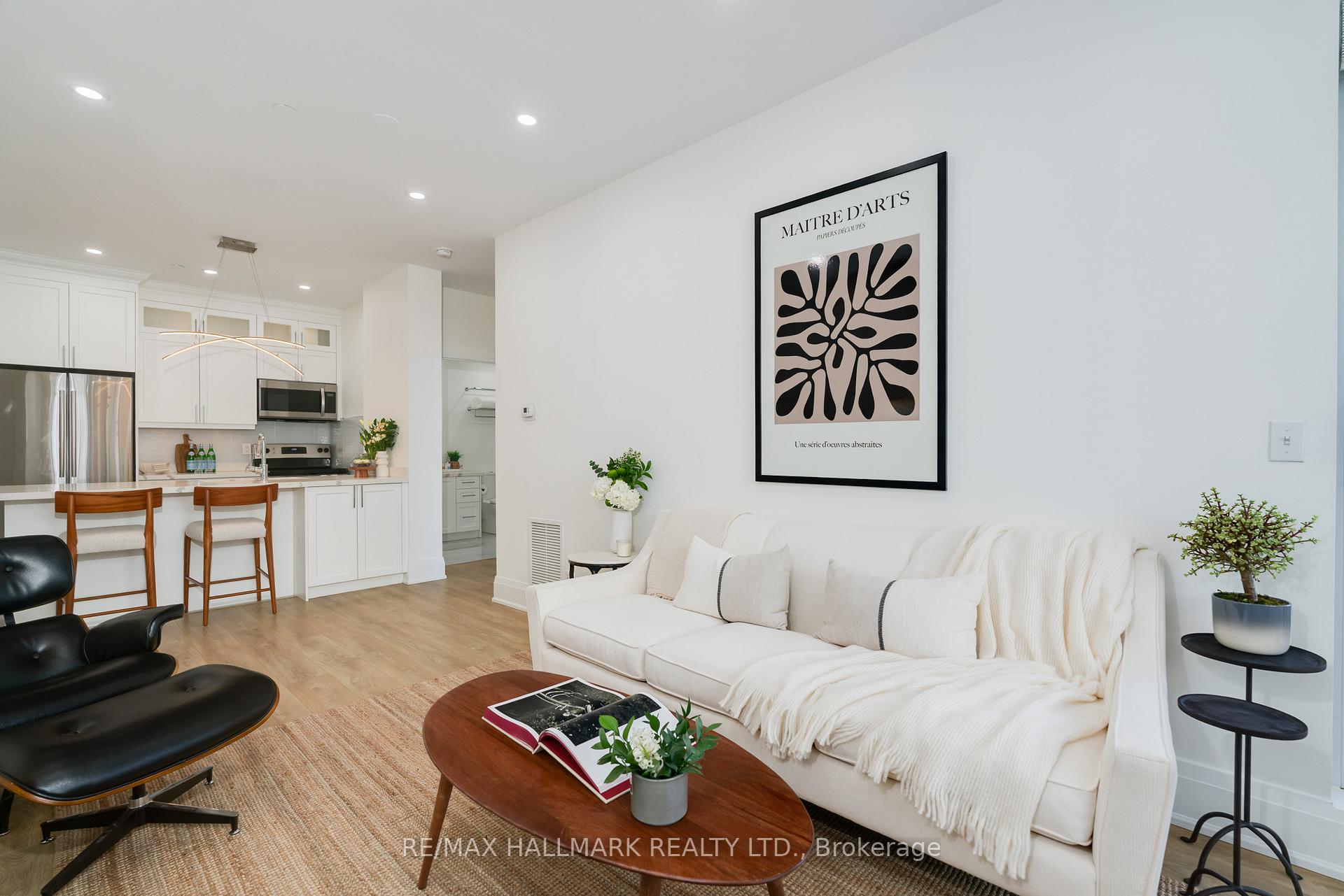 1 Bedroom Condo at 980 Yonge, Toronto For sale