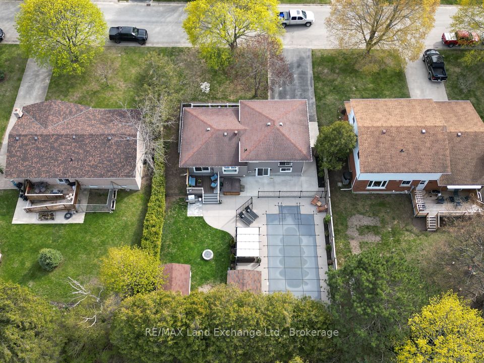 6 Deborah Drive, Huron-Kinloss, ON N2Z 2M5