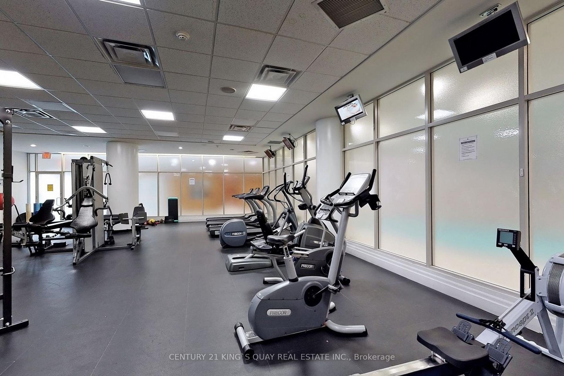 2 Bedrooms Condo at 9 Windermere, Toronto For sale