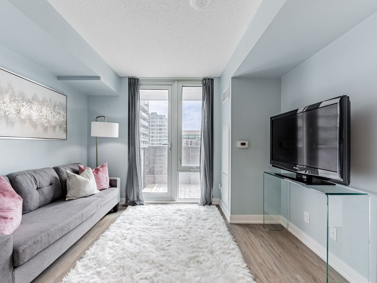 38 Monte Kwinter Court 902