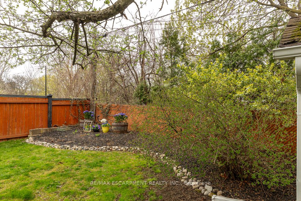 5 Bettina Avenue