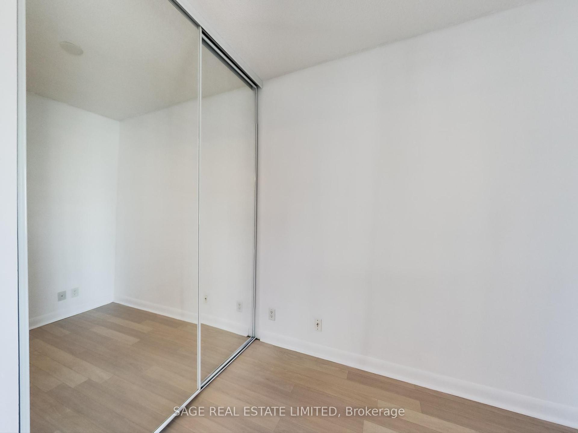 1 Bedroom Condo at 600 Fleet, Toronto For sale