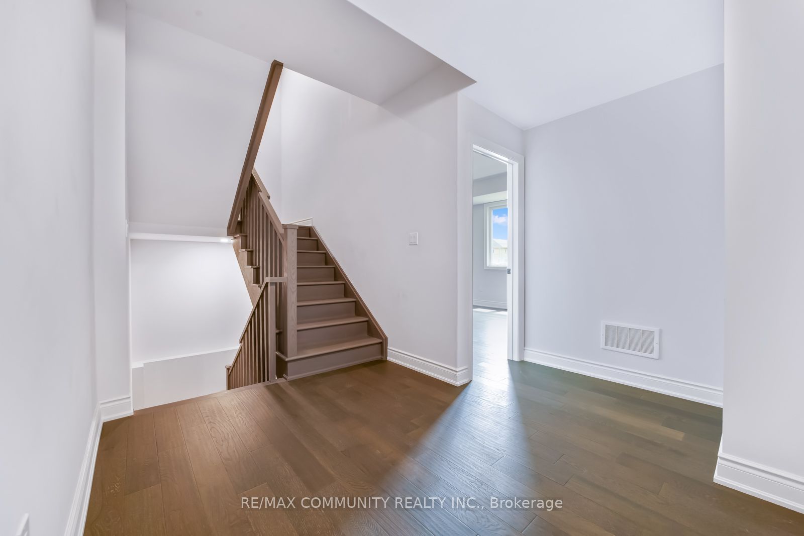 16 Alan Williams Trail