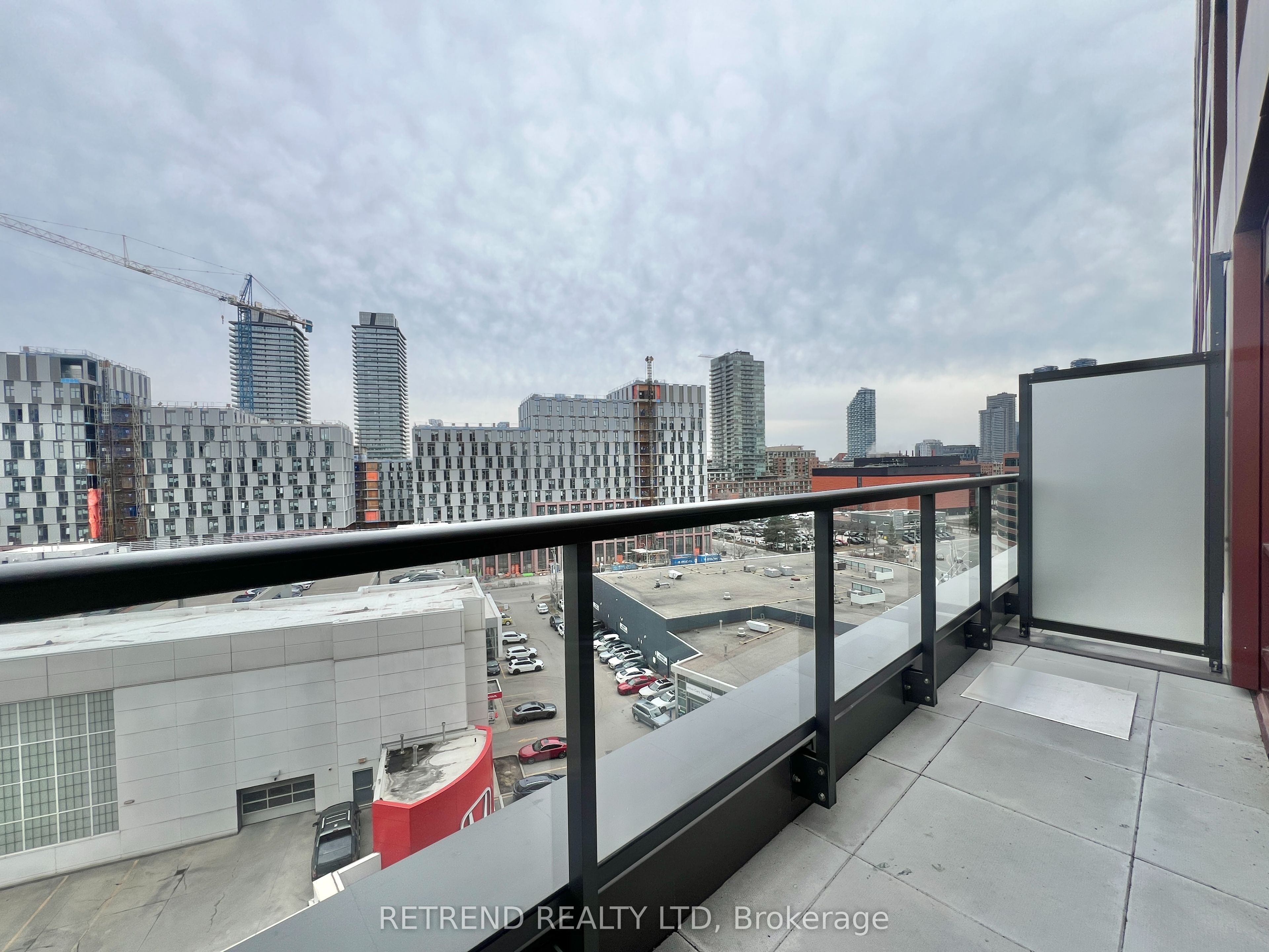 28 Eastern Avenue, #815