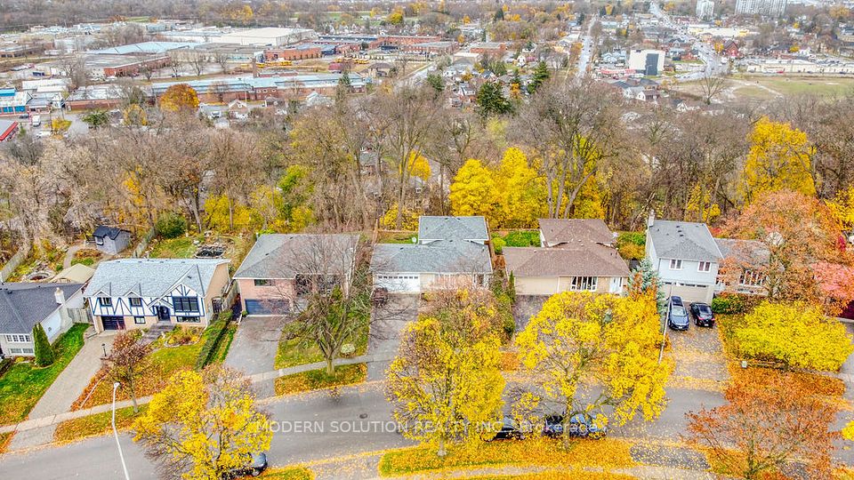 36 Hillcrest