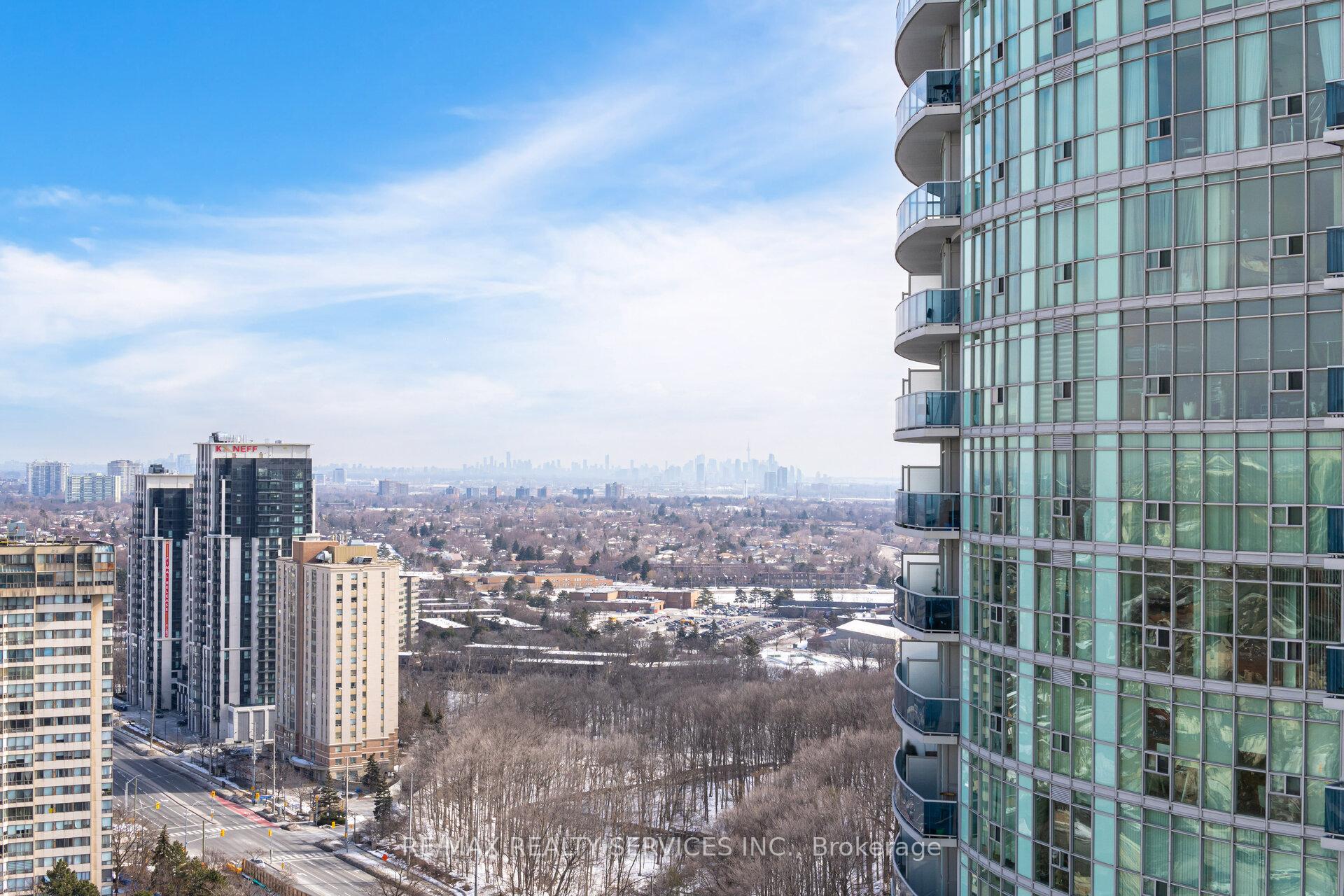 2 Bedrooms Condo at 80 Absolute,  Mississauga For sale