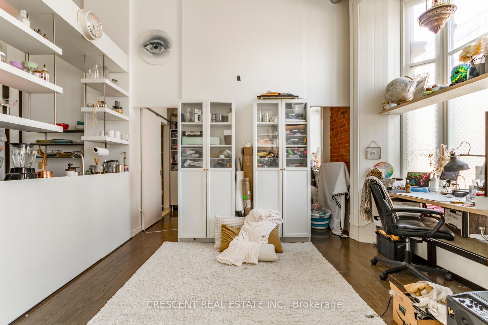915 King Street W, #208