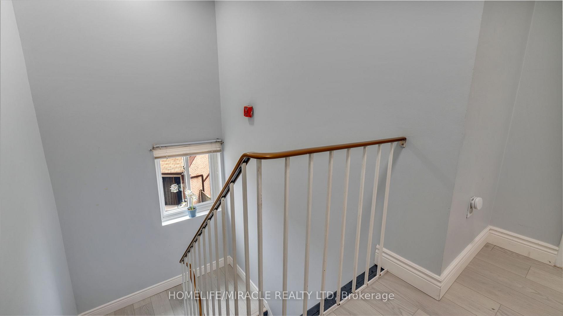 3 Bedrooms Condo at 91 Muir, Toronto For sale