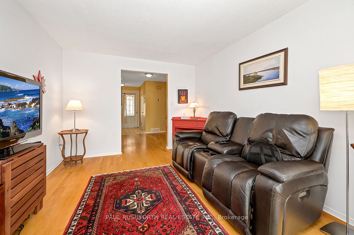 6106 Forestglen Crescent, OrleansConventGlenandArea, ON K1C 5N8