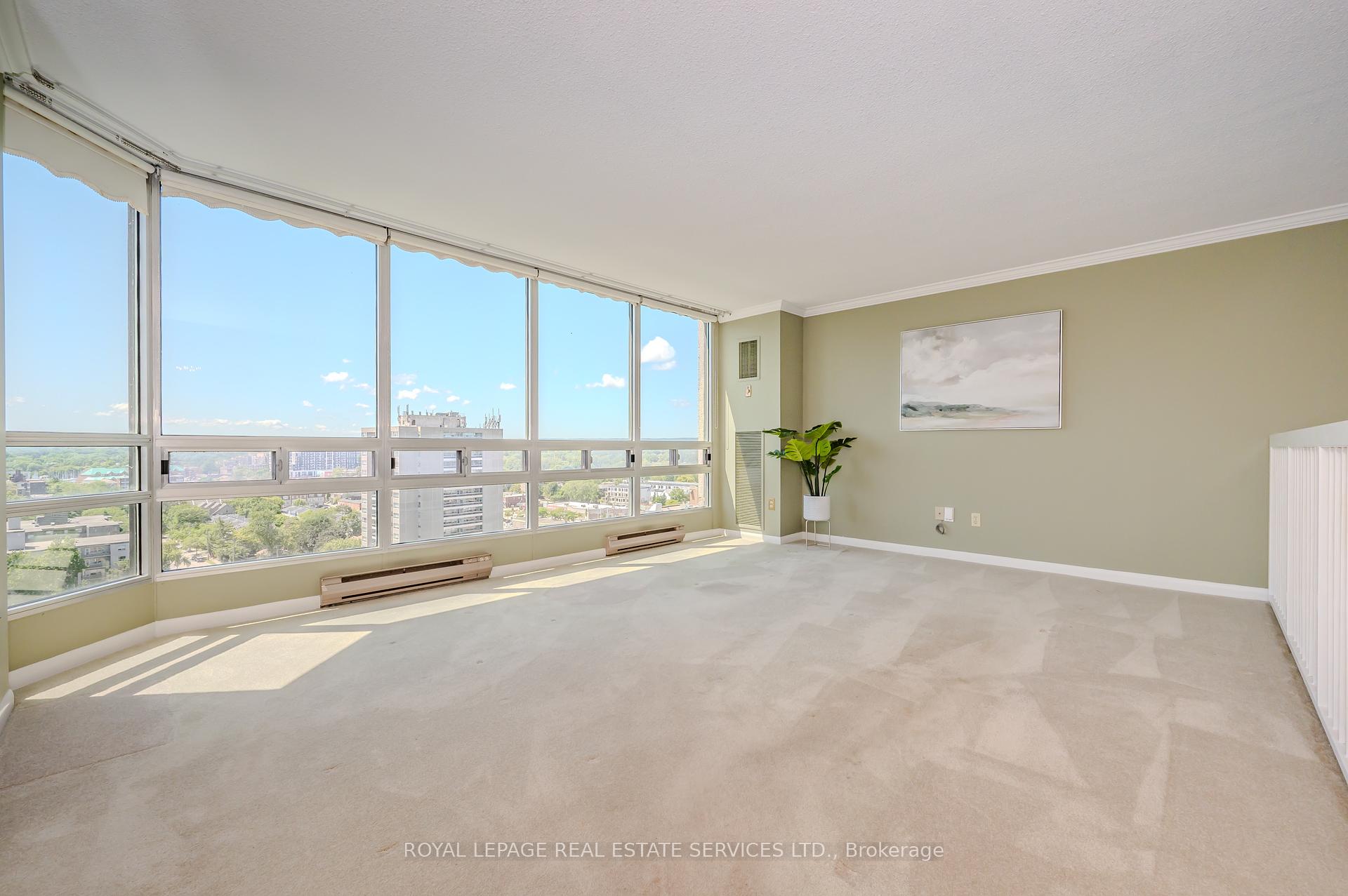 2 Bedrooms Condo at 2180 Marine,  Oakville For sale