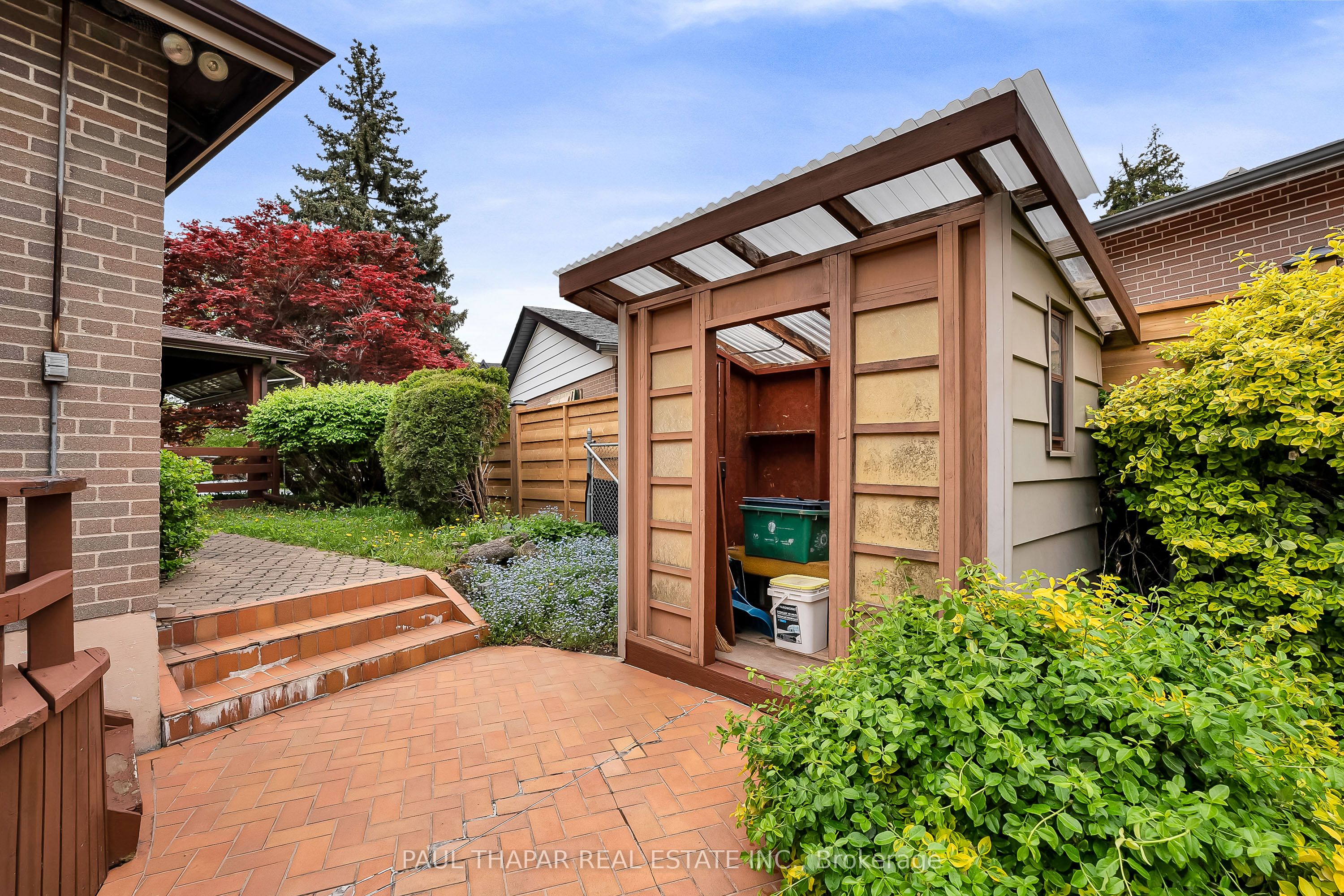 64 Grove Park Crescent