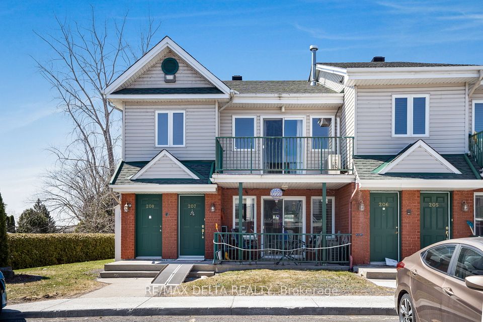 #208 - 2927 Laurier Street, Clarence-Rockland, ON K4K 1T8