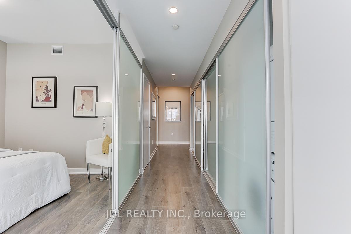 2 Bedrooms Condo at 426 University, Toronto For sale