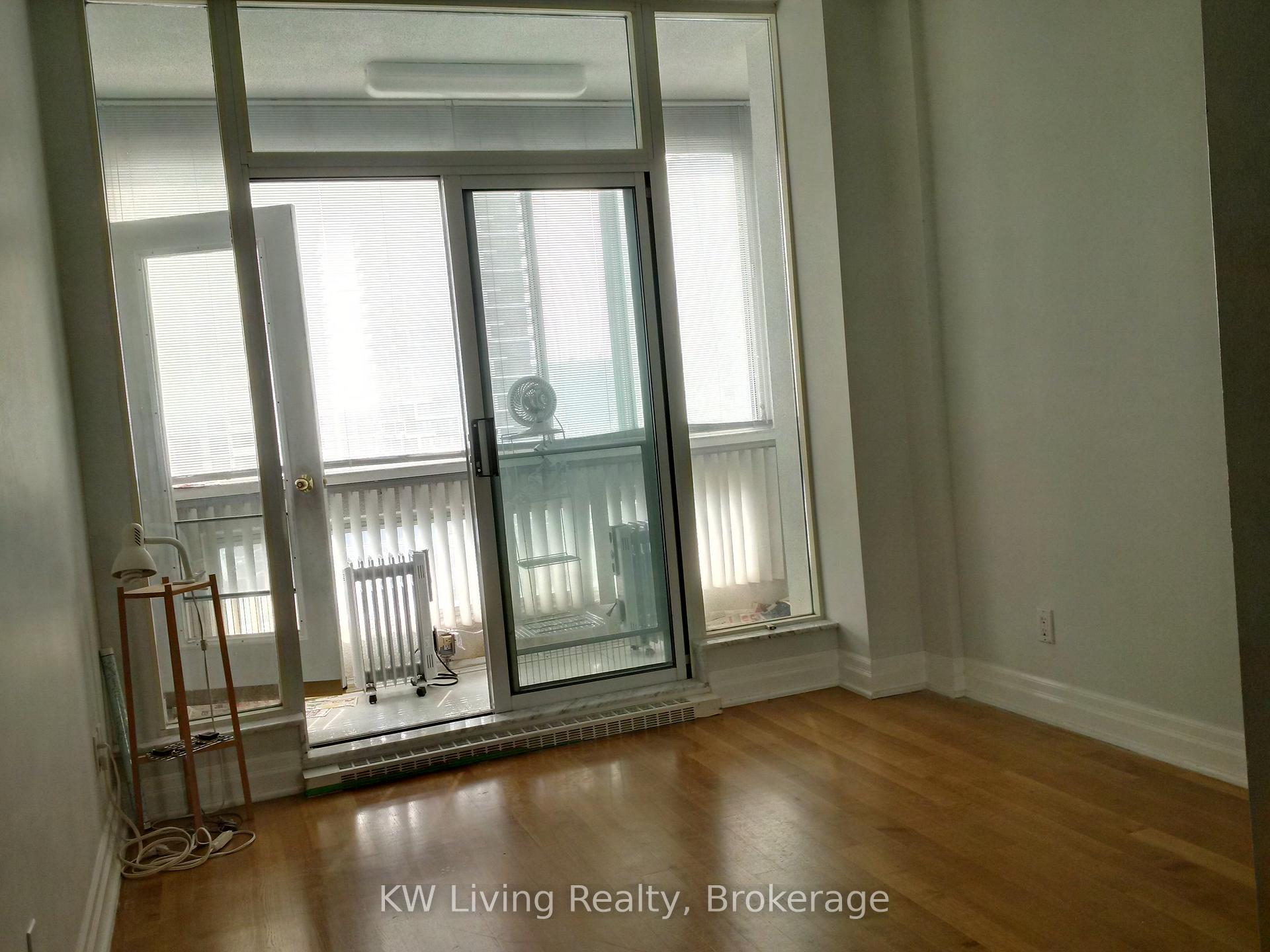 1 Bedroom Condo at 7 Broadway, Toronto For sale