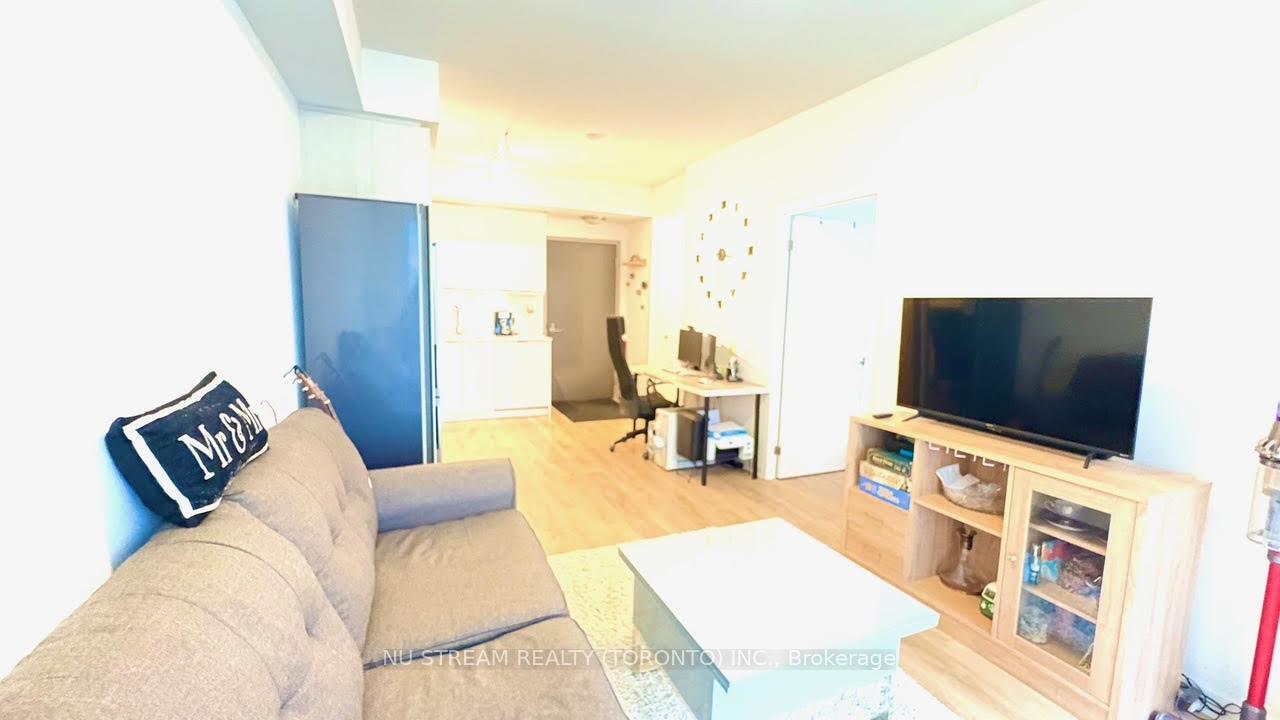 1 Bedroom Condo at 38 Forest Manor,  Toronto For sale