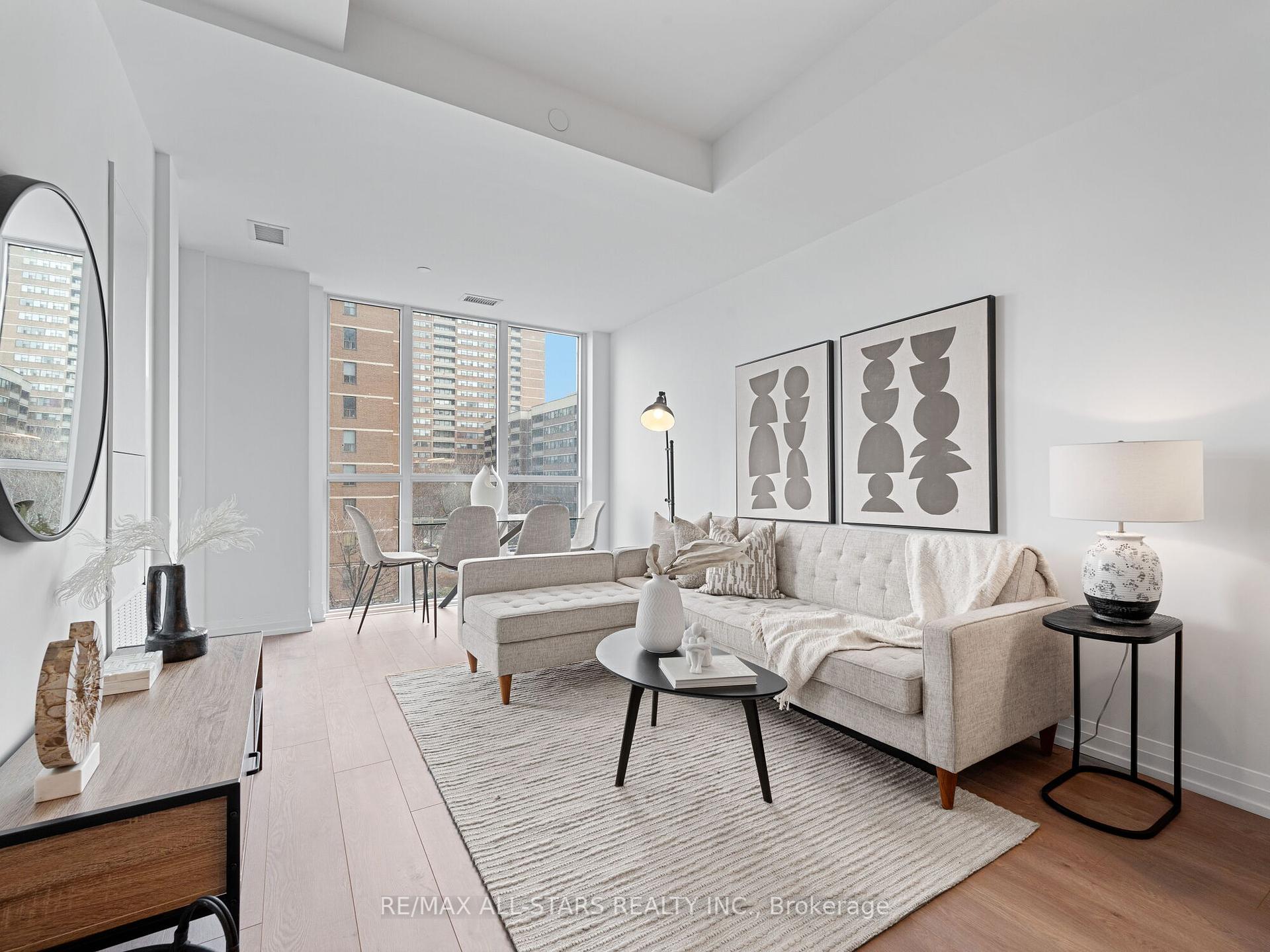 2 Bedrooms Condo at 286 Main, Toronto For sale
