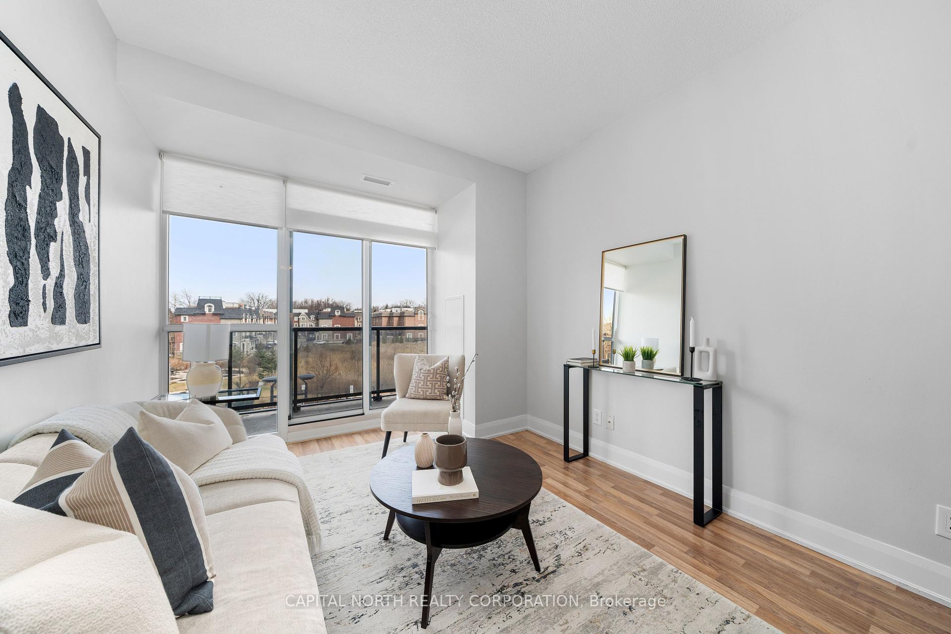 2 Bedrooms Condo at 4700 Highway 7, Vaughan For sale