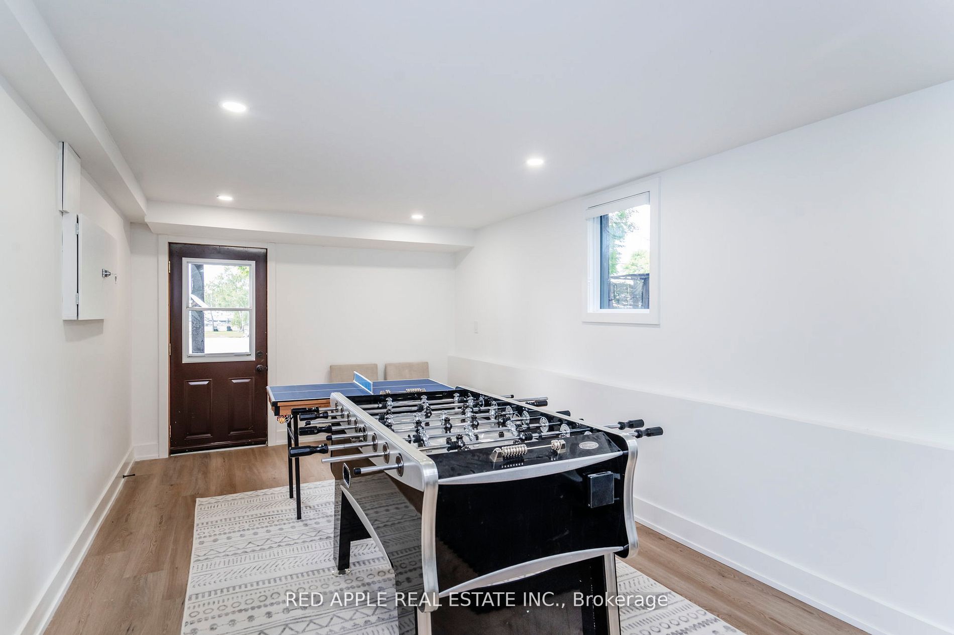 205 Hoyt Avenue