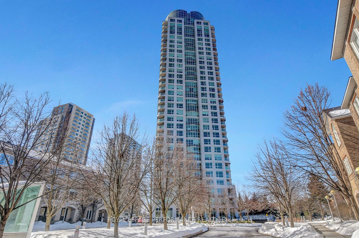 #701 - 38 Metropole, WestboroHamptonPark, ON K1Z 1E9