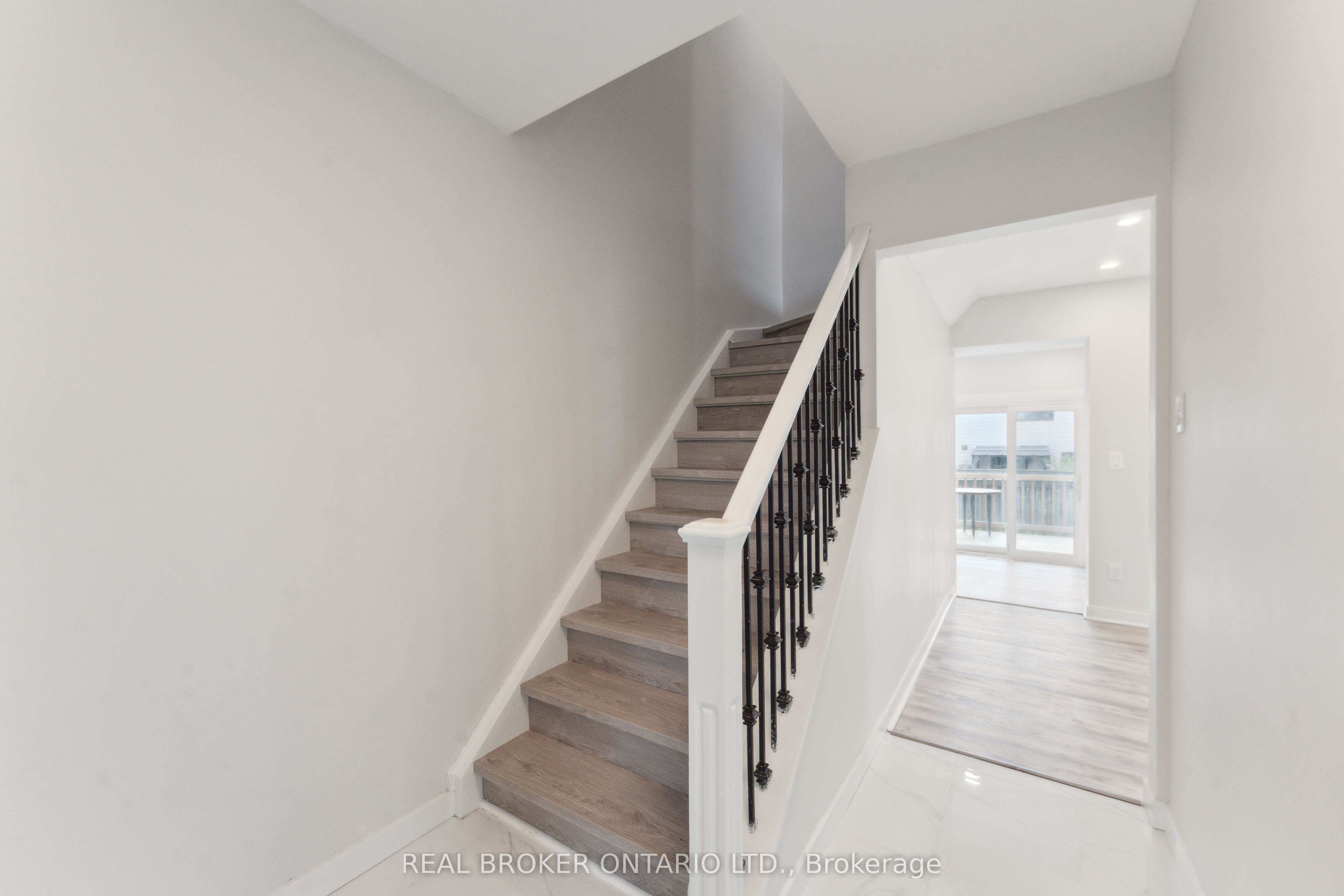 125 Priam Way, BellsCornersandSouthtoFallowfield, ON K2H 8S7