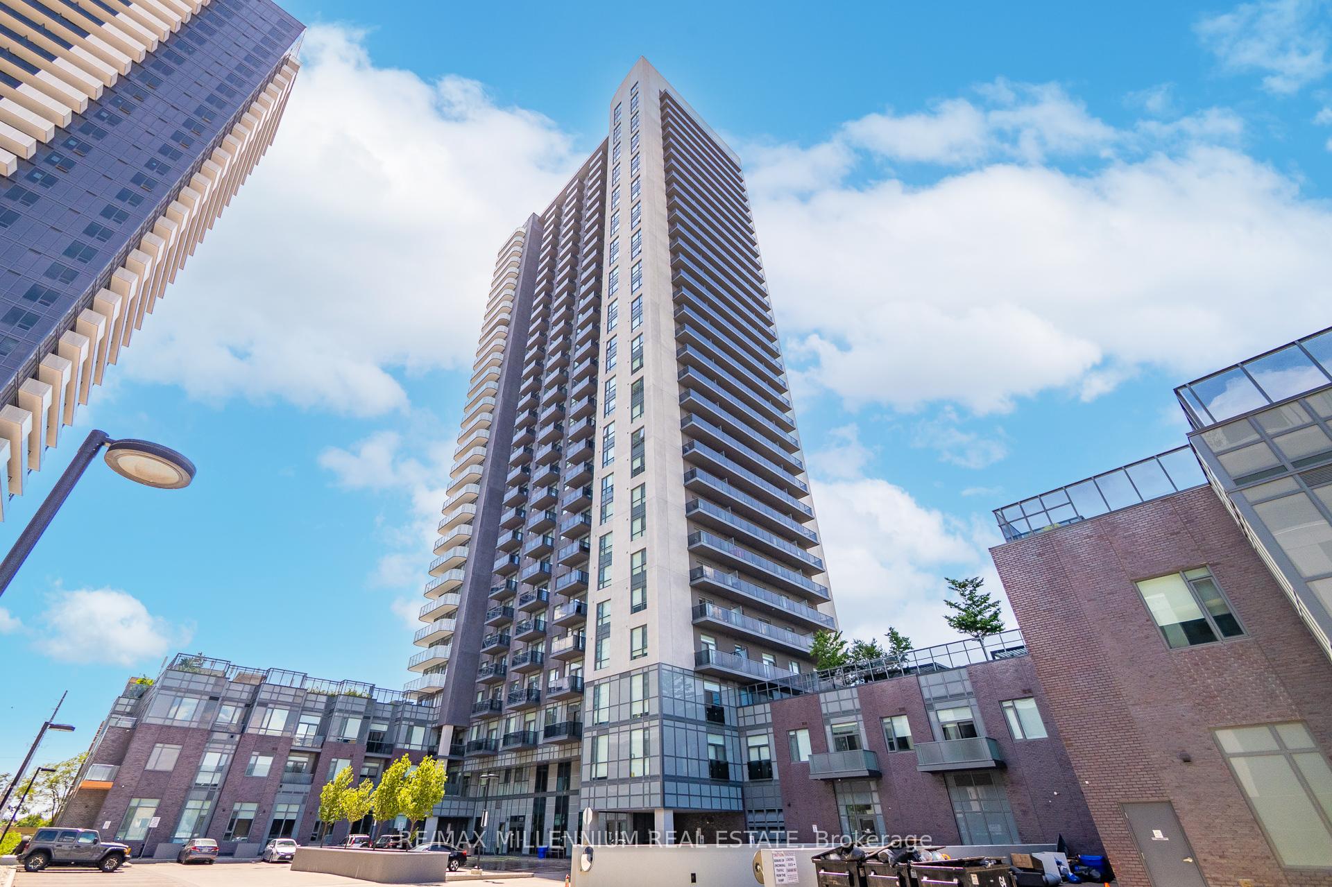 2 Bedrooms Condo at 8 Nahani, Mississauga For sale