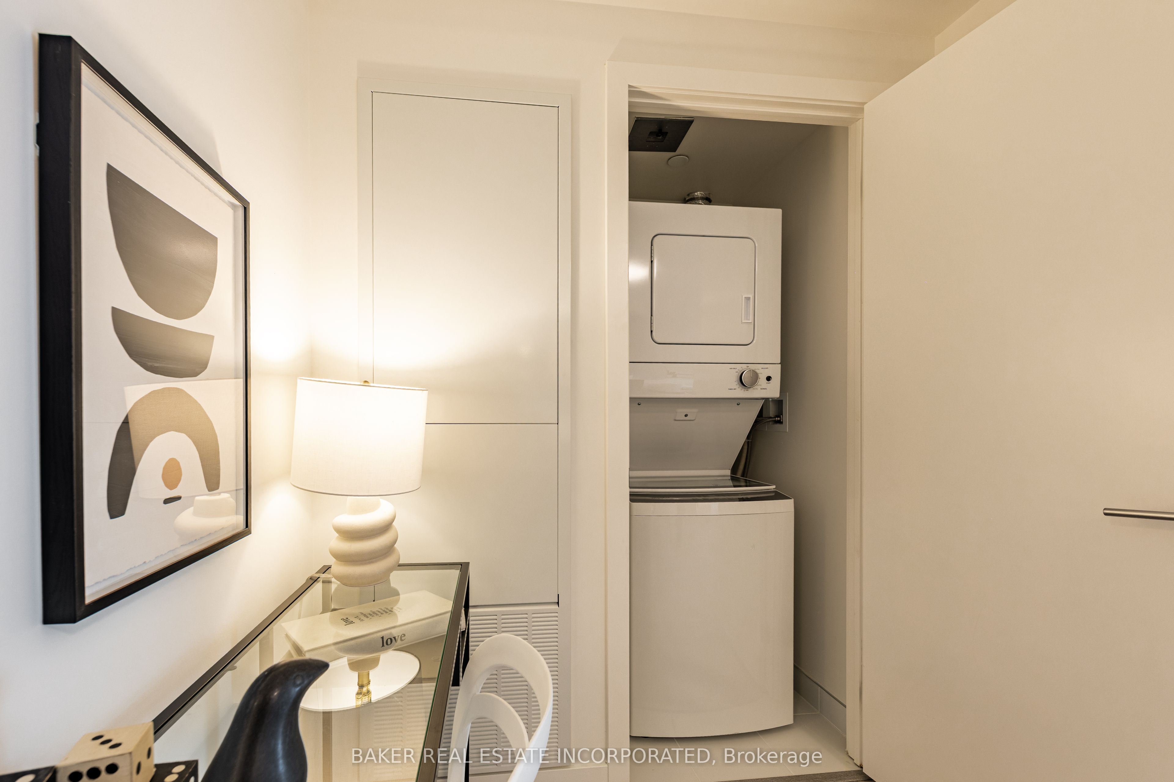 223 Redpath Avenue, #1807