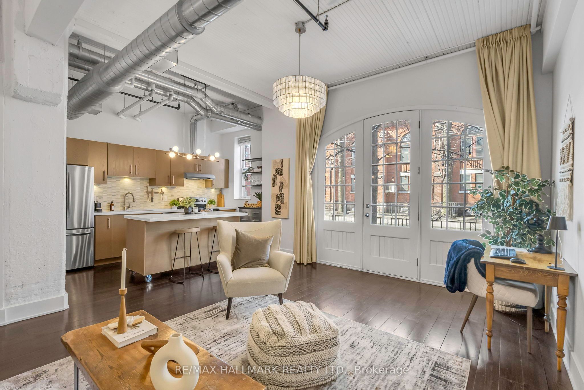 183 Dovercourt Road, #106