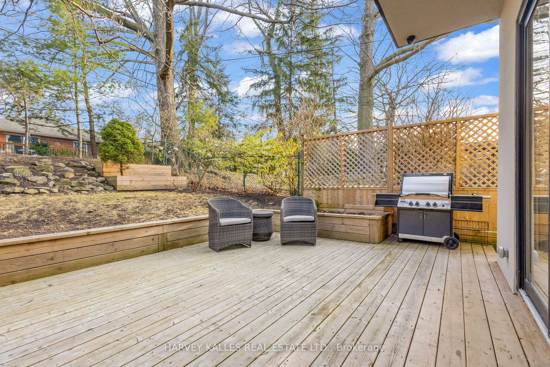 29 Leland Avenue