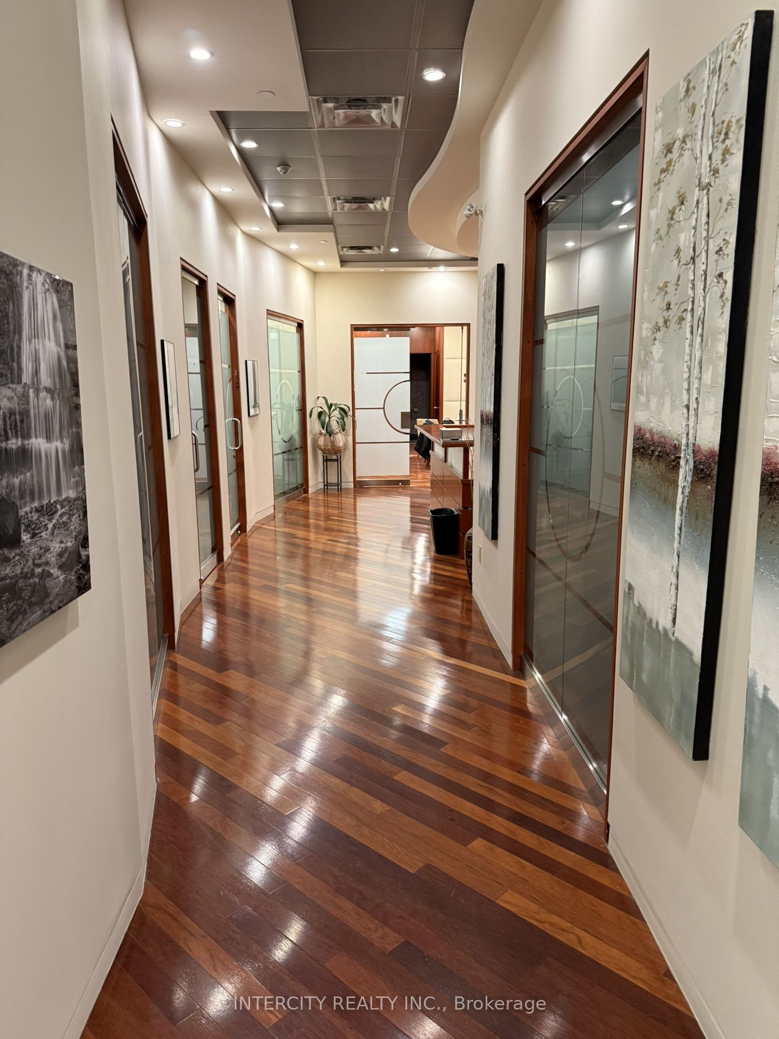 4646 Dufferin Street, #6