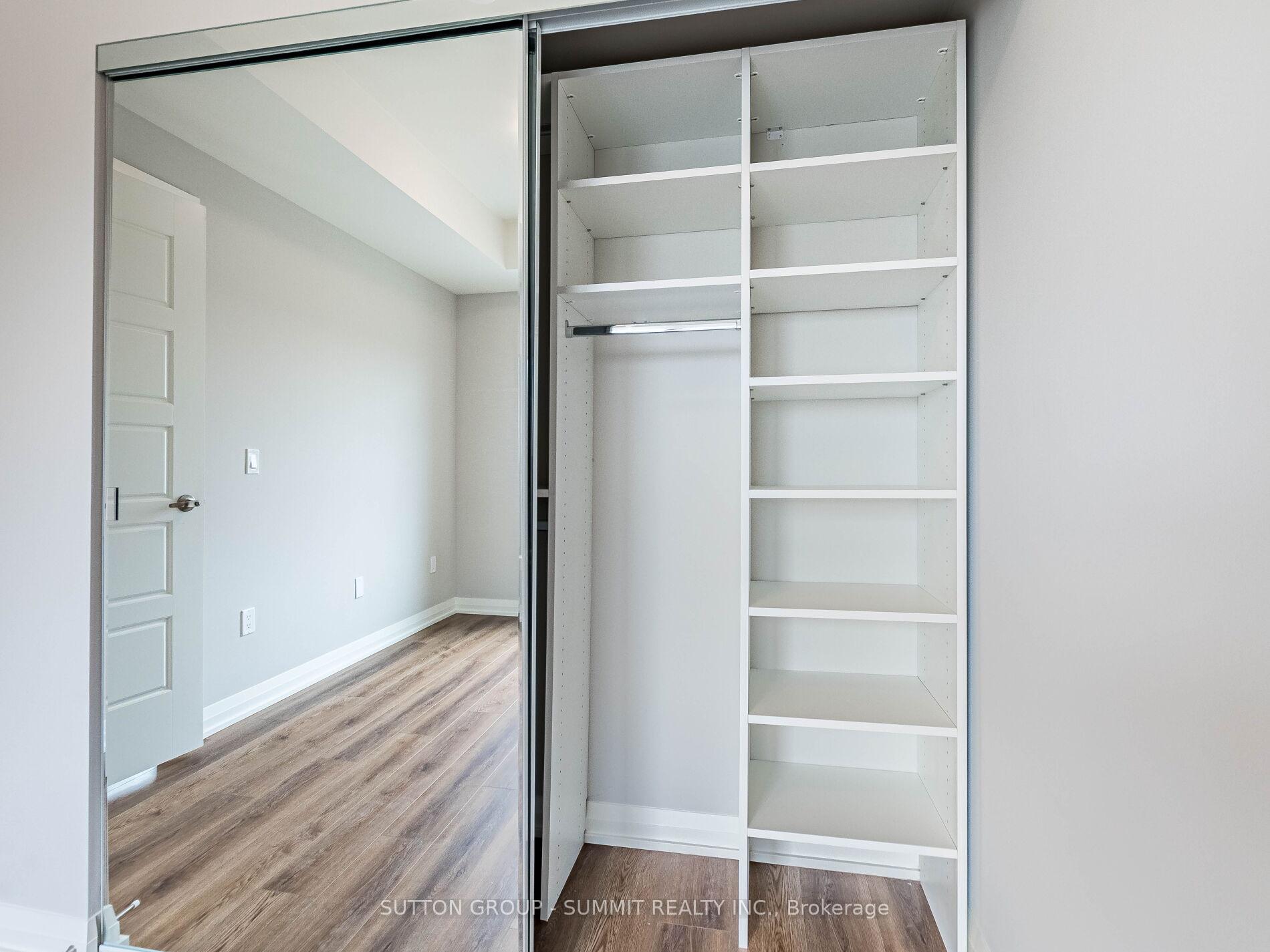 2 Bedrooms Condo at 3006 William Cutmore, Oakville For sale