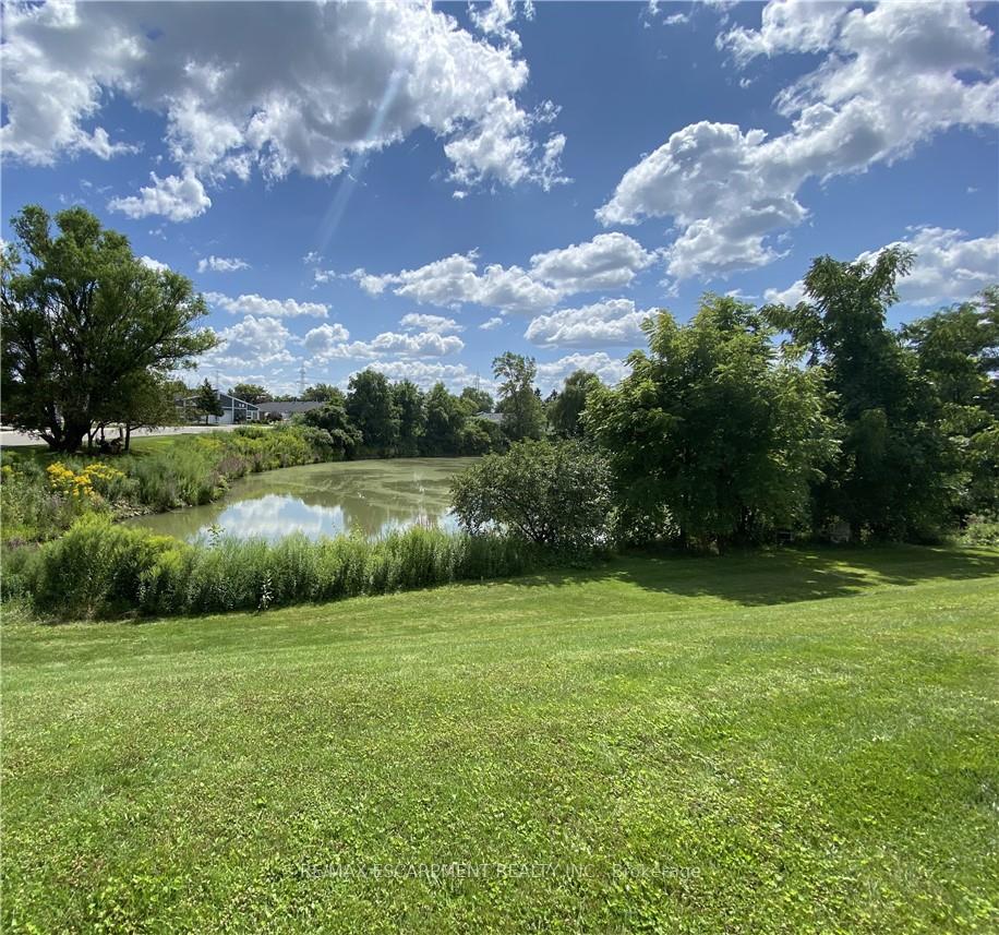 2 Bedrooms Other at 3 JACZENKO, Hamilton For sale