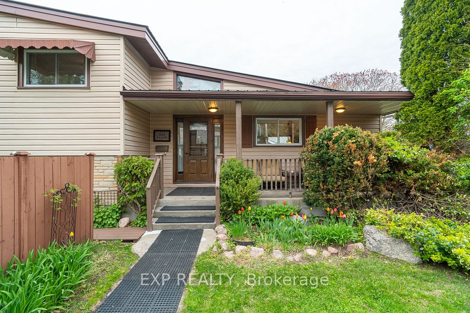 220 Ancaster