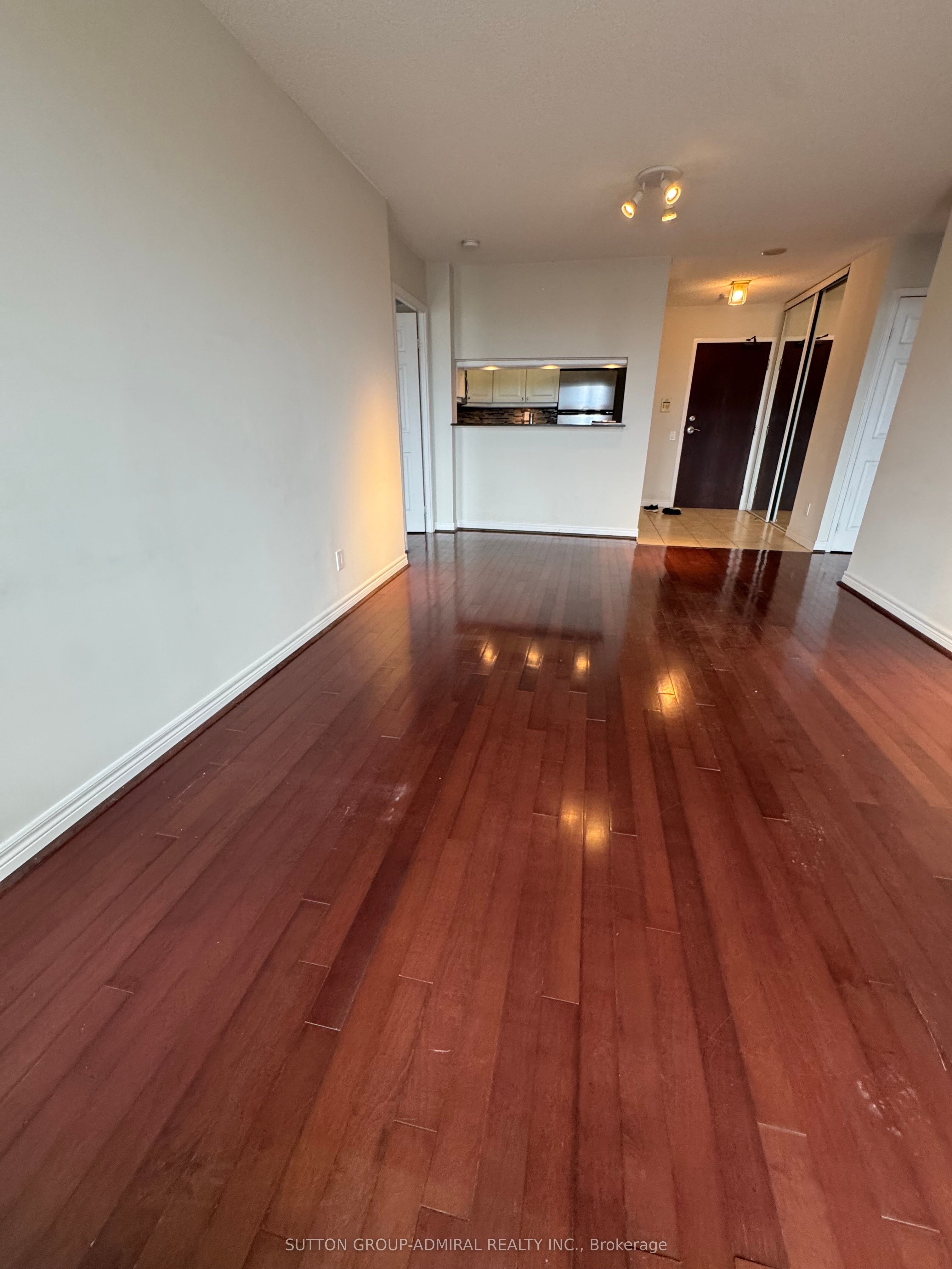 2 Covington Road E, #602