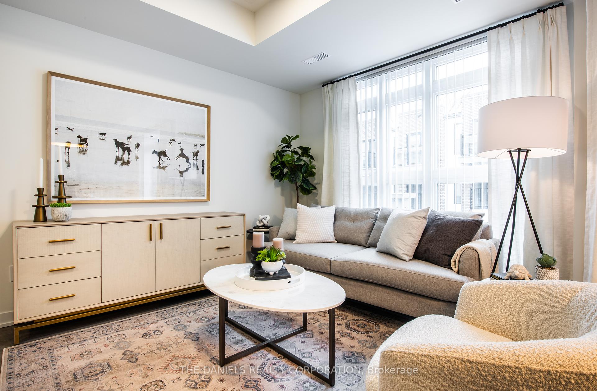 2 Bedrooms Condo at 140 Canon Jackson Dr,  Toronto For sale