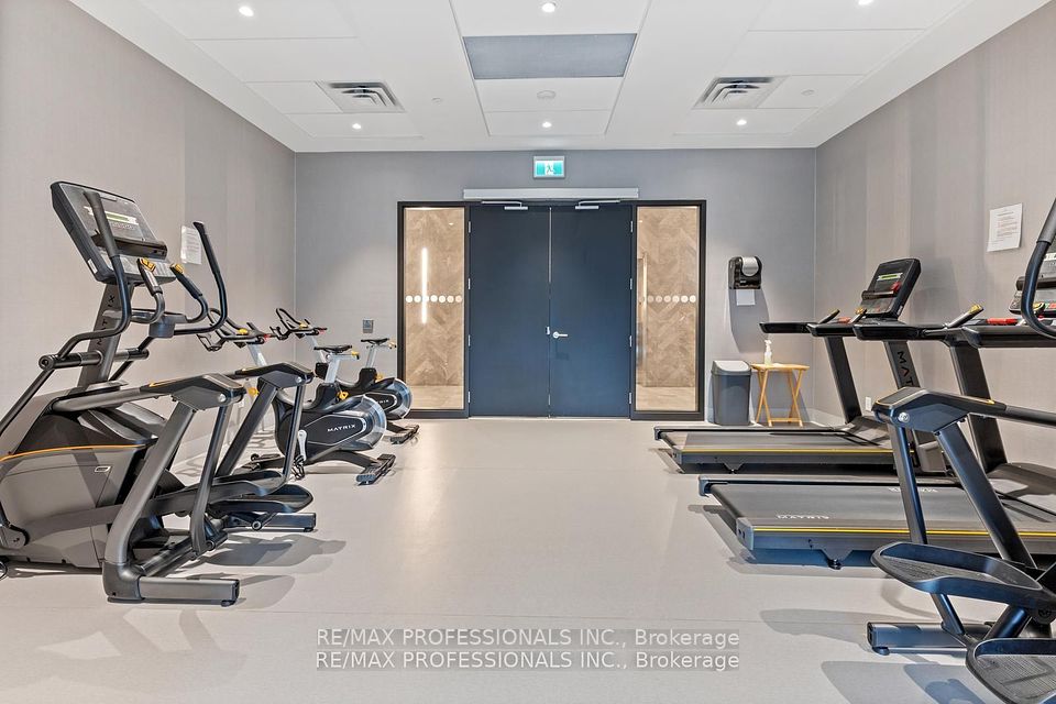 https://trreb-image.ampre.ca/pCYySWpS7iptMn78PP0EATo-E9UFk4kw0zEcAh4-GzU/rs:fit:960:960/wm:.5:so:0:50:.4/wmsh:10/wmt:PHNwYW4gZm9yZWdyb3VuZD0nd2hpdGUnIGZvbnQ9JzY4Jz5SRS9NQVggUFJPRkVTU0lPTkFMUyBJTkMuLCBCcm9rZXJhZ2U8L3NwYW4-/L3RycmViL2xpc3RpbmdzLzQwLzg1Lzc0Lzg0L3AvNjg1OWJhNjgtMWEyNi00YjNhLWJkNDktZDk4MmYzYWNjM2U2LmpwZw.jpg