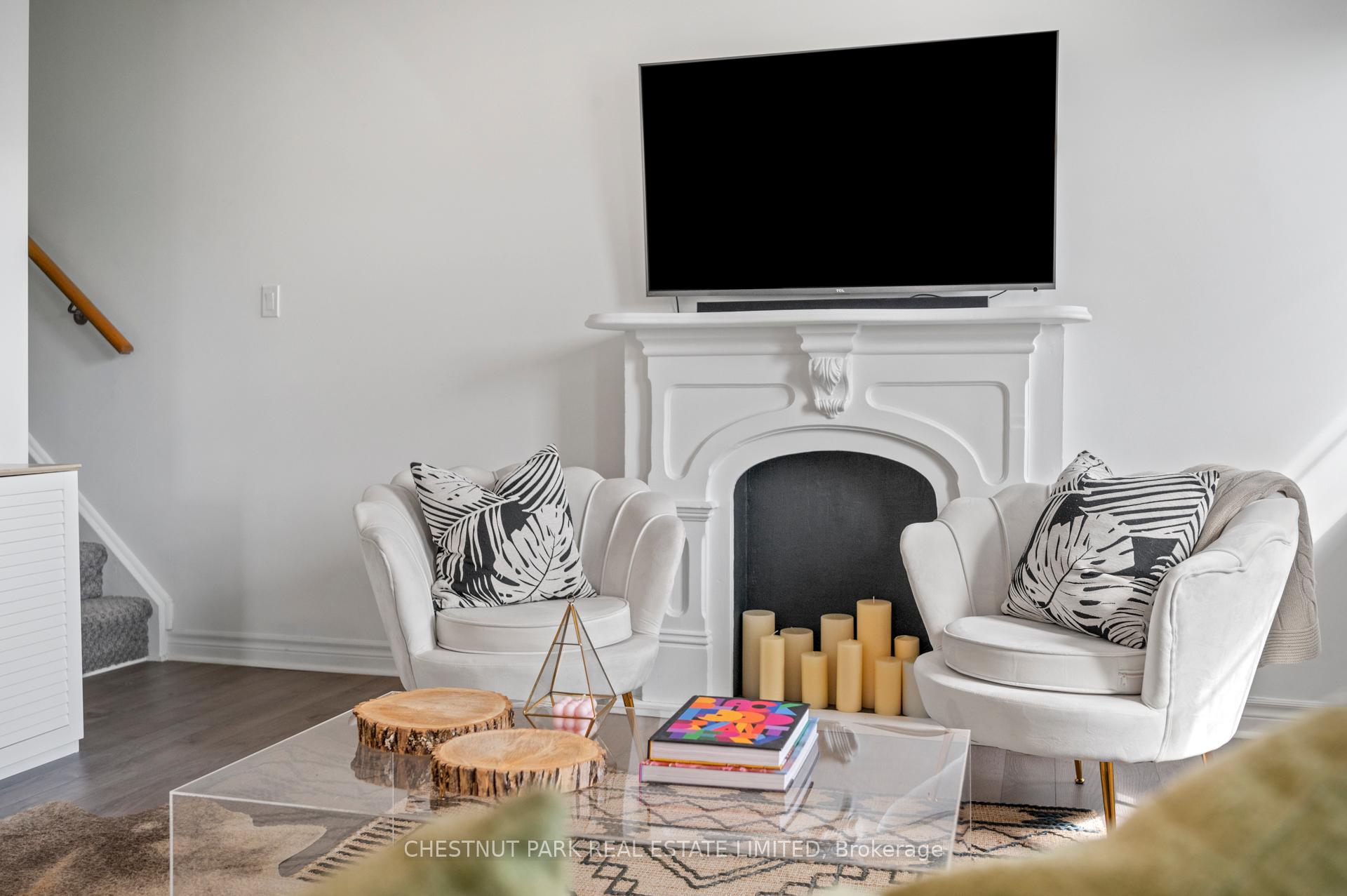 3 Bedrooms Condo at 58 Sidney Belsey,  Toronto For sale