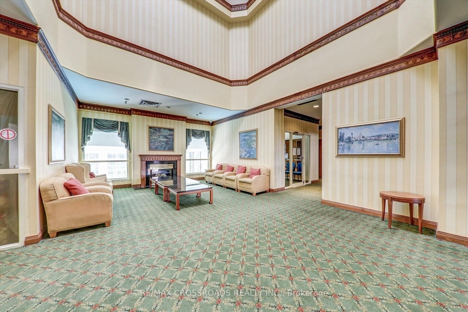 2 Bedrooms Condo at 400 Mclevin, Toronto For sale