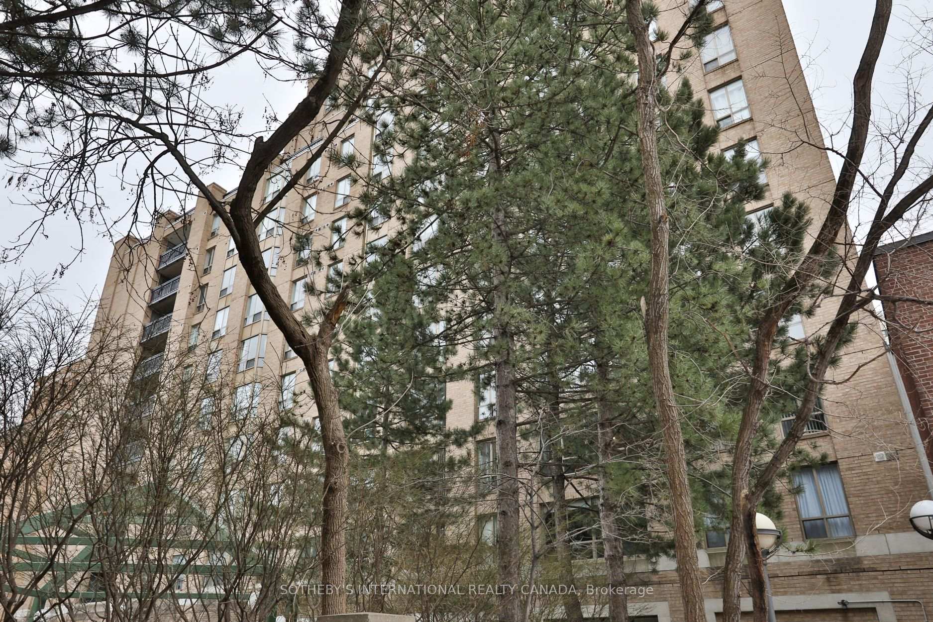 2 Bedrooms Condo at 284 Bloor, Toronto For sale