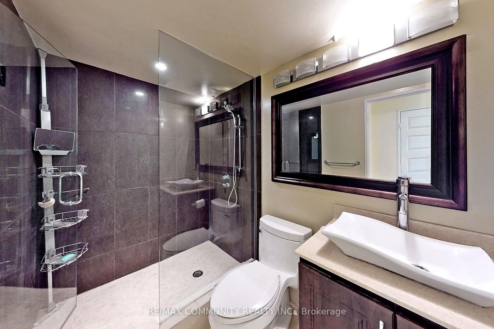 2 Bedrooms Condo at 2330 Bridletowne, Toronto For sale