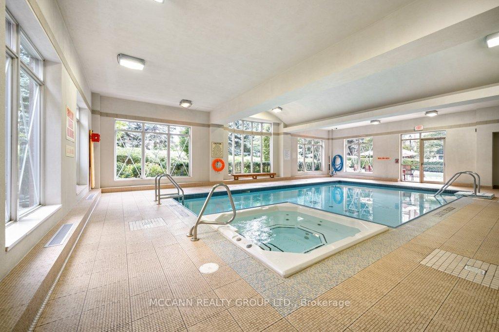 2 Bedrooms Condo at 18 William Carson, Toronto For sale