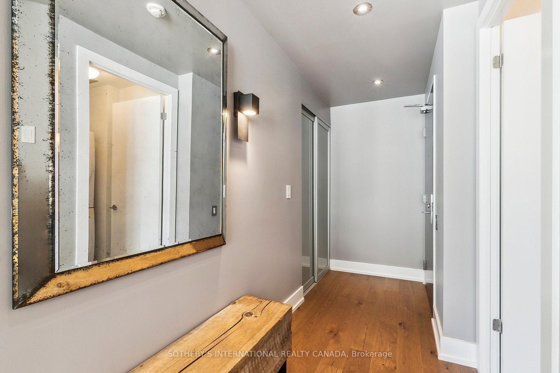 2 Bedrooms Condo at 650 King, Toronto For sale
