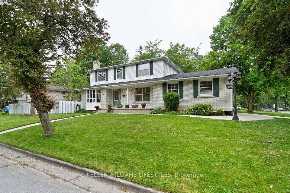 836 Westbury