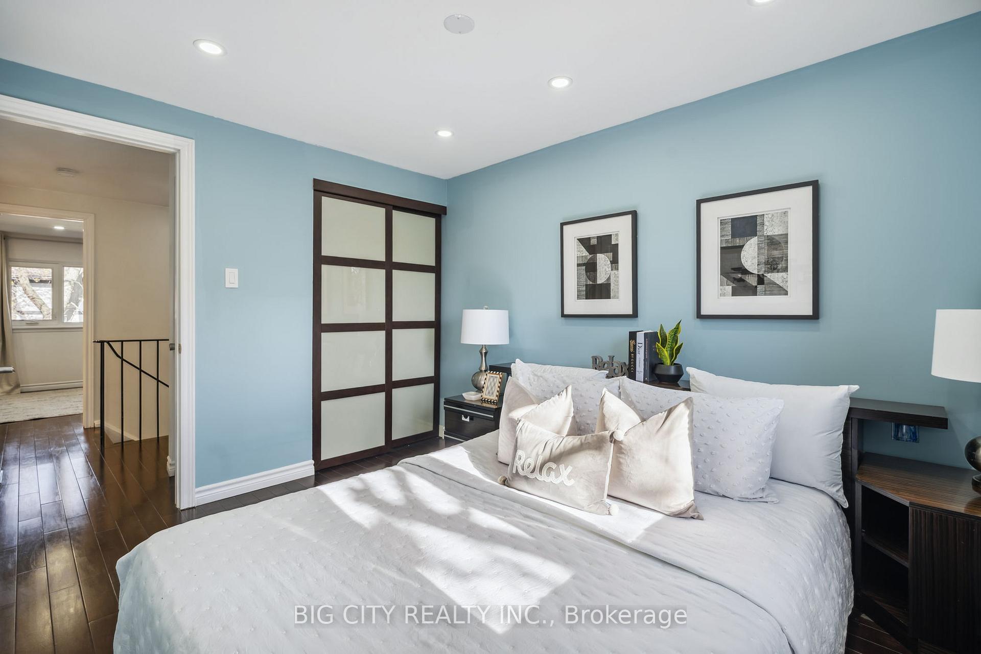 4 Bedrooms Condo at 321 Trudelle, Toronto For sale