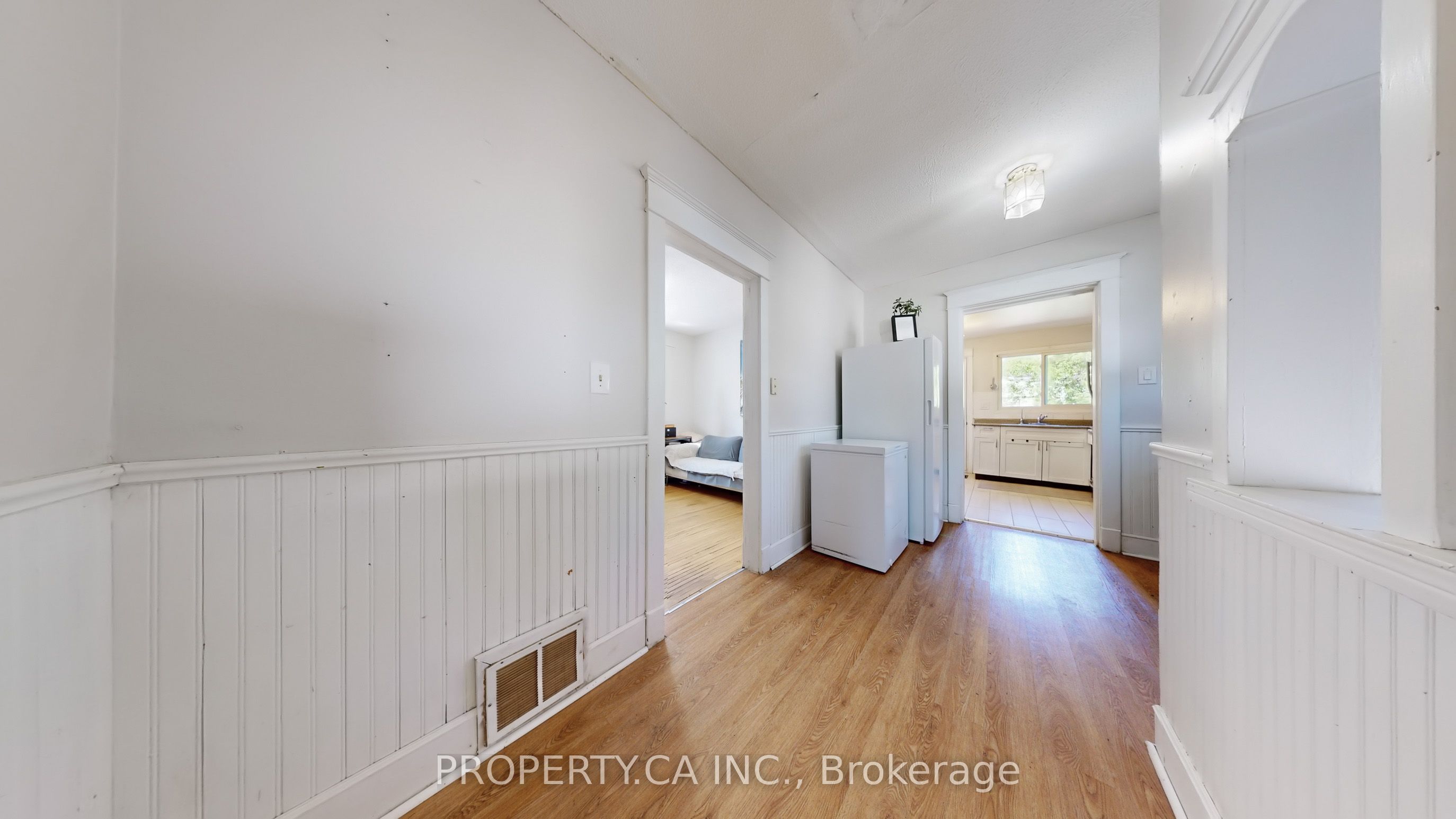 106 Park Road S