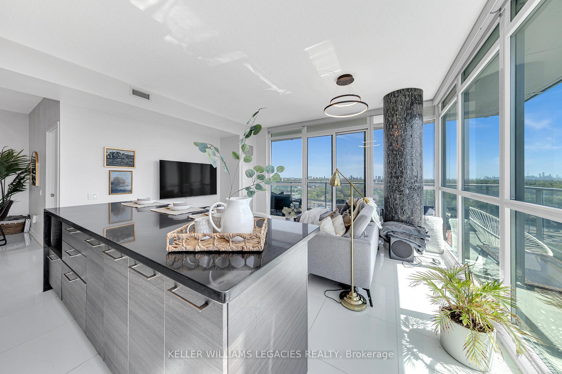 3 Bedrooms Condo at 29 Singer, Toronto For sale