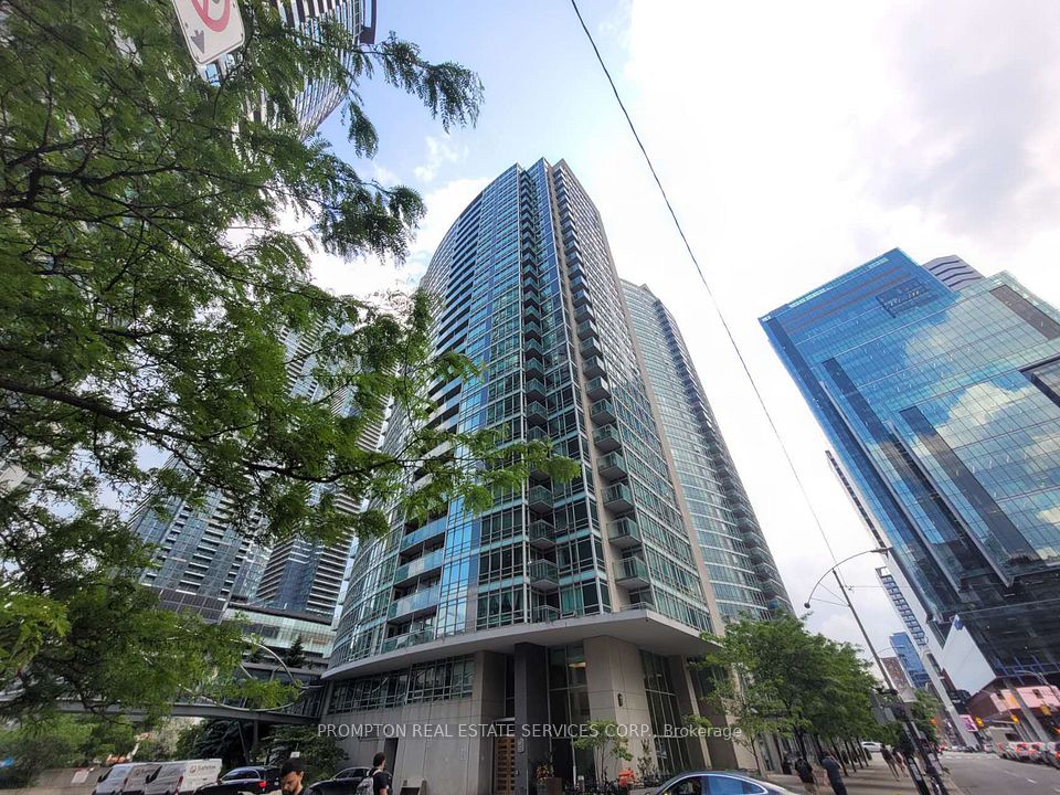 397 Front Street West