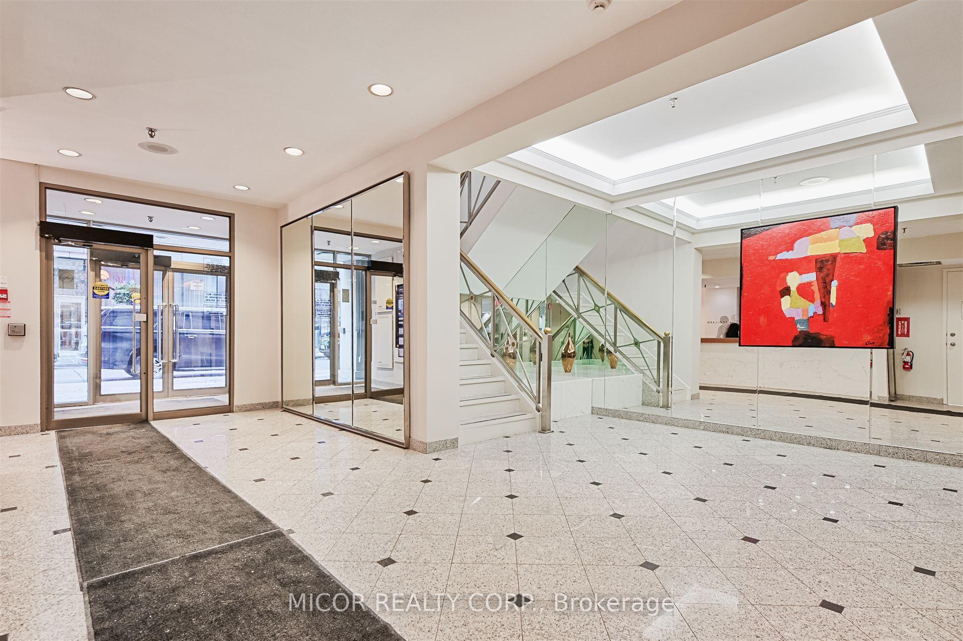 1 Bedroom Condo at 40 Scollard,  Toronto For sale