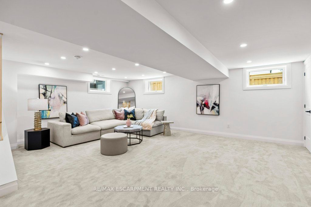 877 Condor Drive