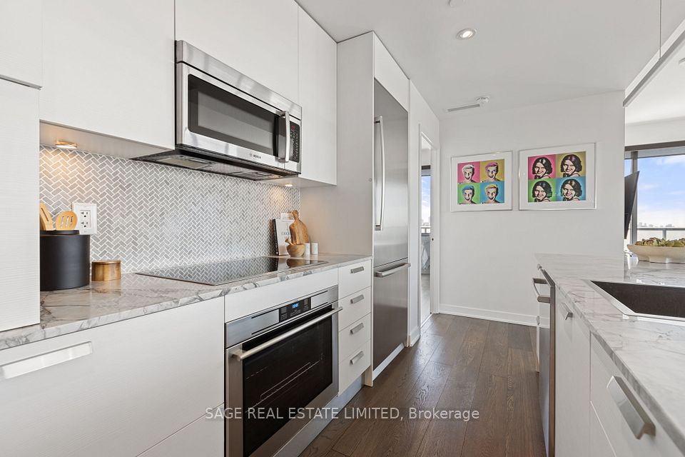 #2102 - 1815 Yonge Street, Toronto, ON M4T 2A4