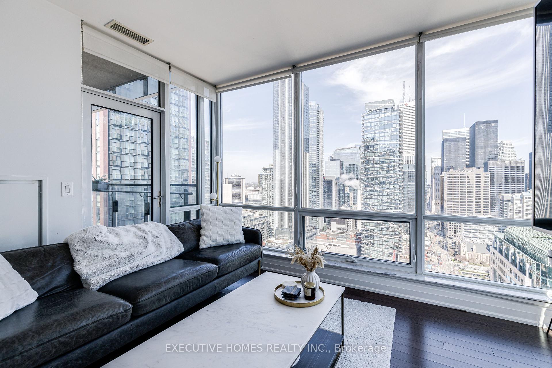2 Bedrooms Condo at 80 John, Toronto For sale